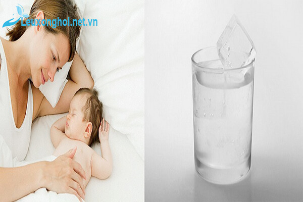 phụ nữ sau sinh kiêng uống nước lạnh